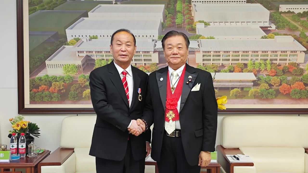 国际同心会主席苏炳郎一行莅临利君考察